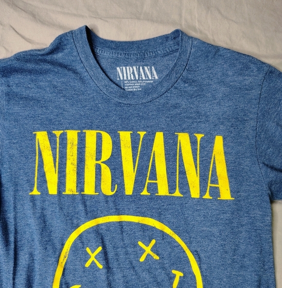 Nirvana Band Shirt Size Small Blue Big Logo Short Sleeve Crewneck Licensed Tee - Picture 2 of 10